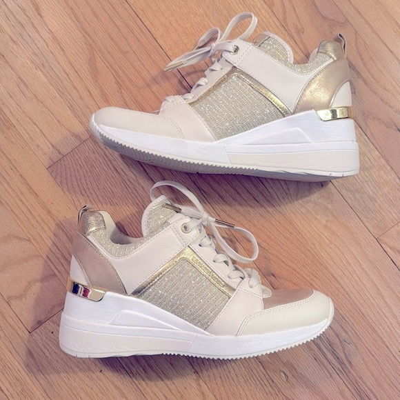 Michael Kors Georgie Gold Lurex Wedge Sneakers size 7 - Picture 13 of 13